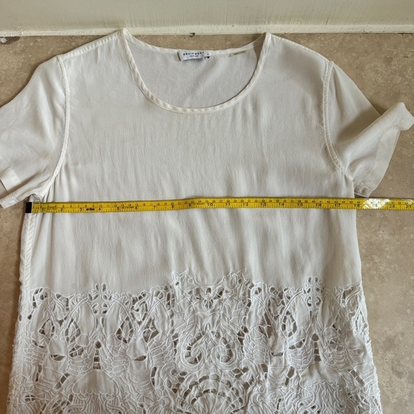 Equipment Ivory Short Sleeve Round Neck Lace Cut Out Womens Size S Silk Blouse - Picture 9 of 16